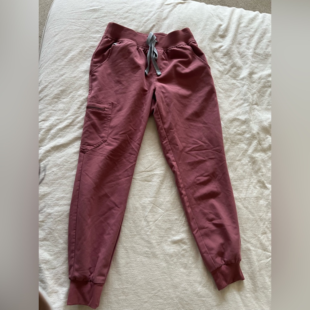 Figs Mauve Zamora jogger scrub pants 
Petite XS